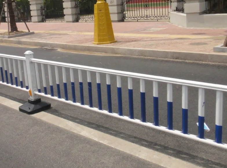 道路隔离护栏